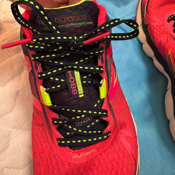 New Balance - Picture 5 of 6